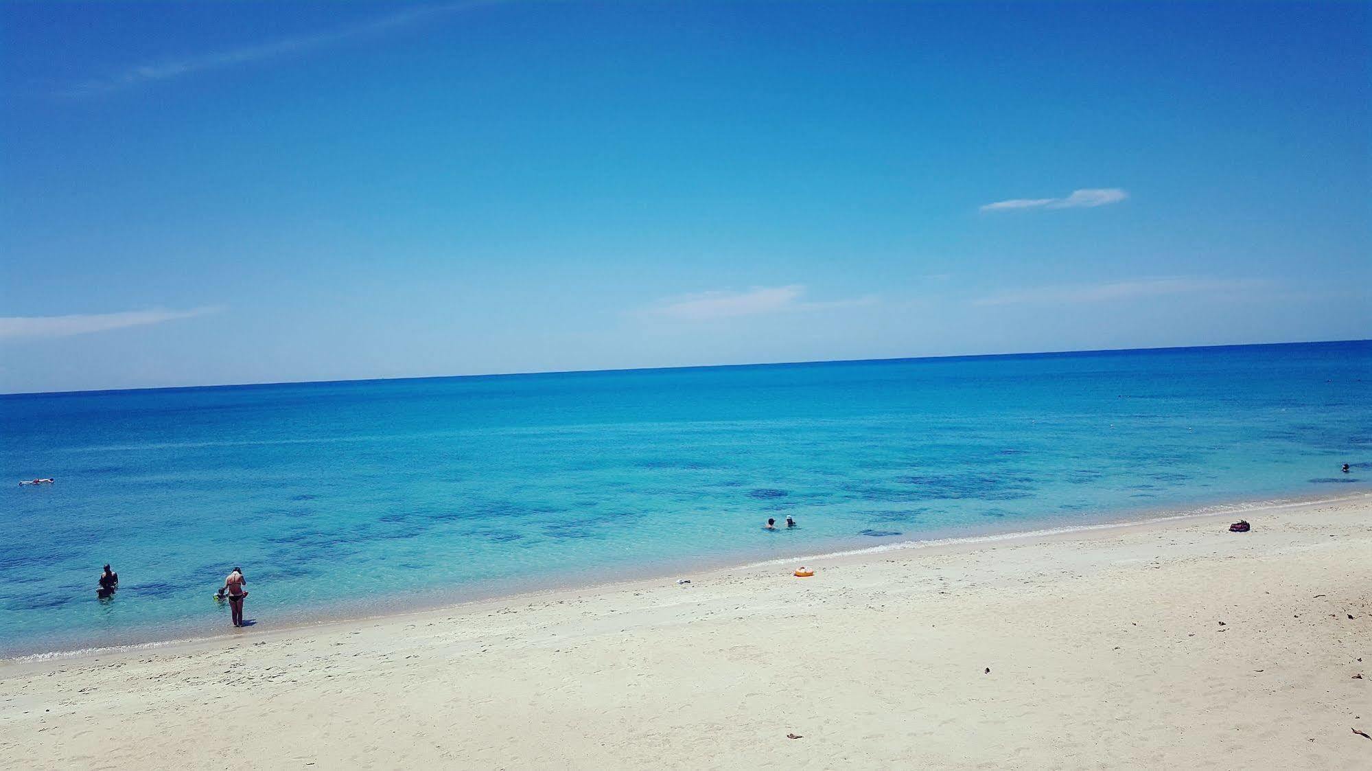Maret Amity Beach Resort מראה חיצוני תמונה